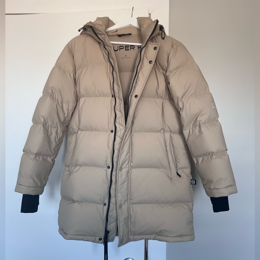 Aritzia Super Puff Jacket Mid